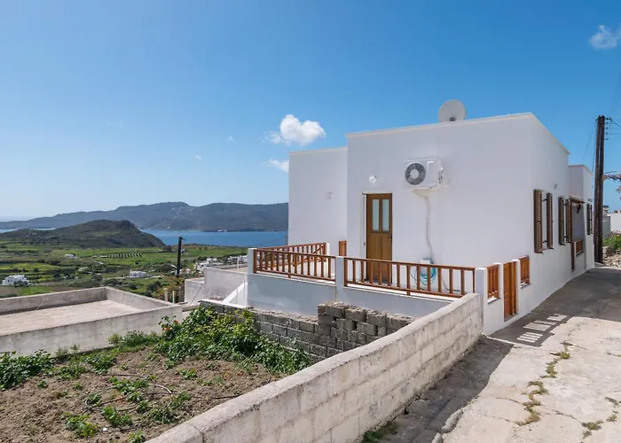 Uncle John\'S House With View