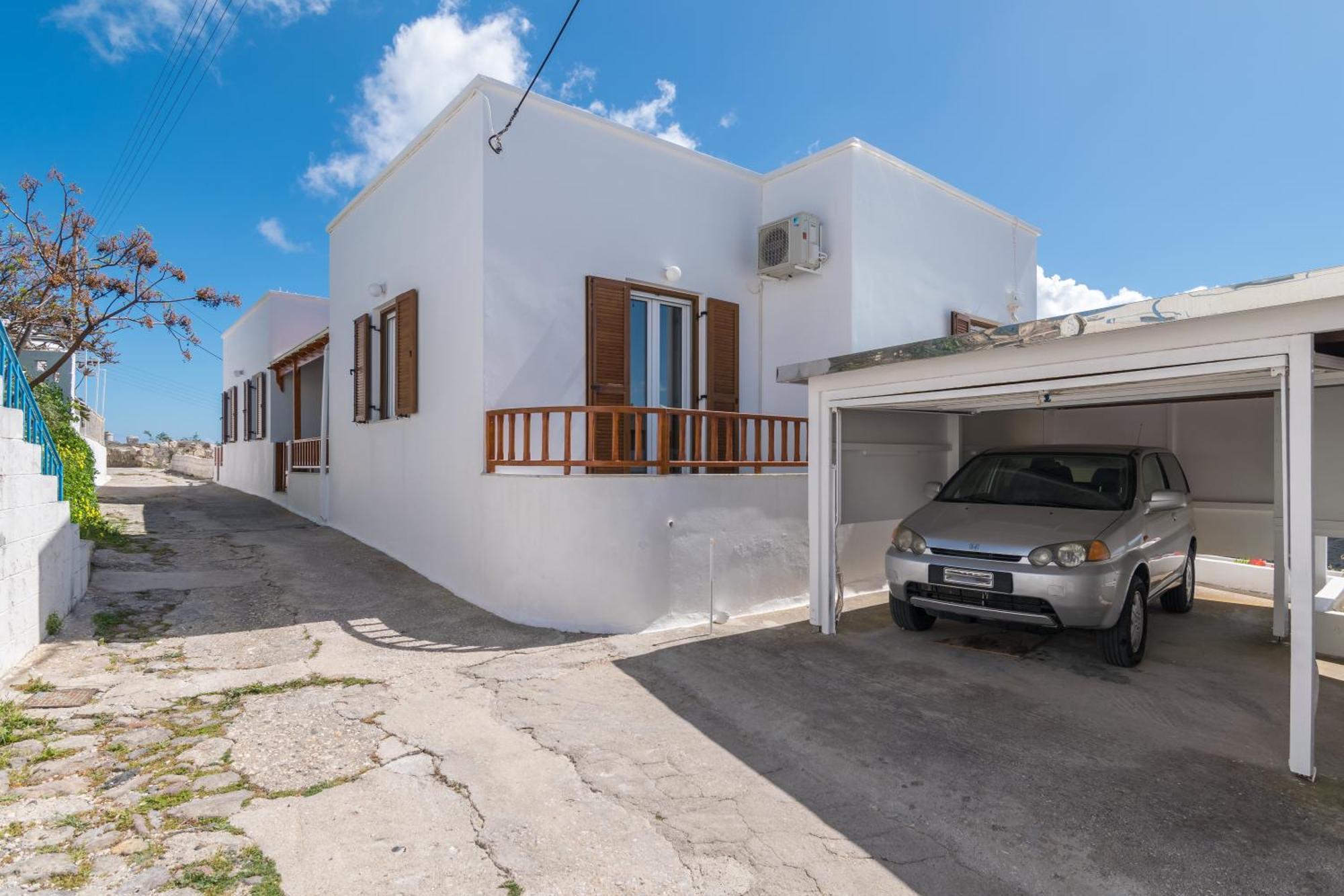 Uncle John's House With View Tripiti